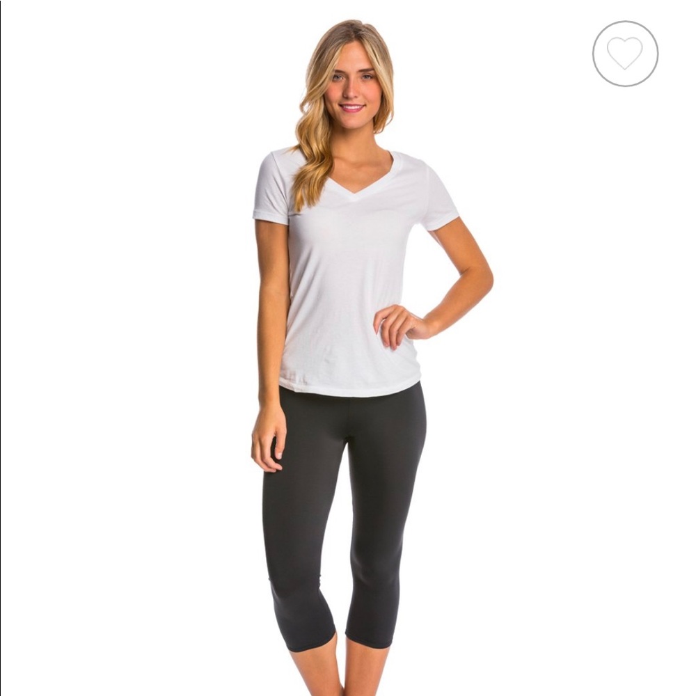 Onzie Black Capri Pant NWT